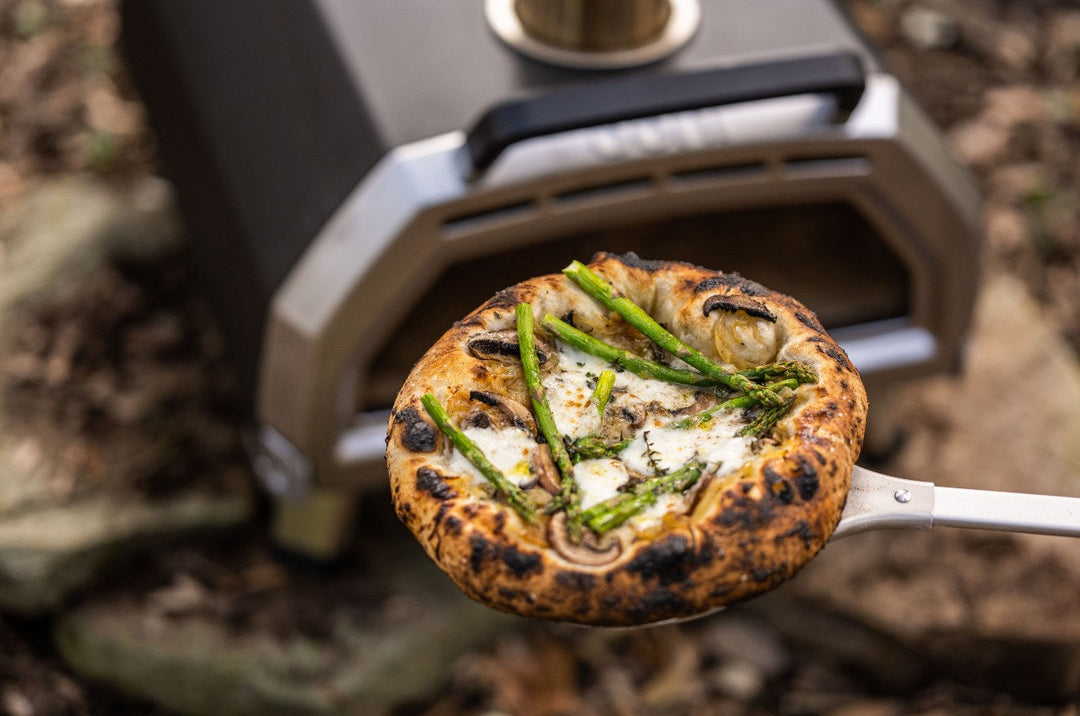 White Pizza with Asparagus, Chestnut Mushrooms, and Thyme