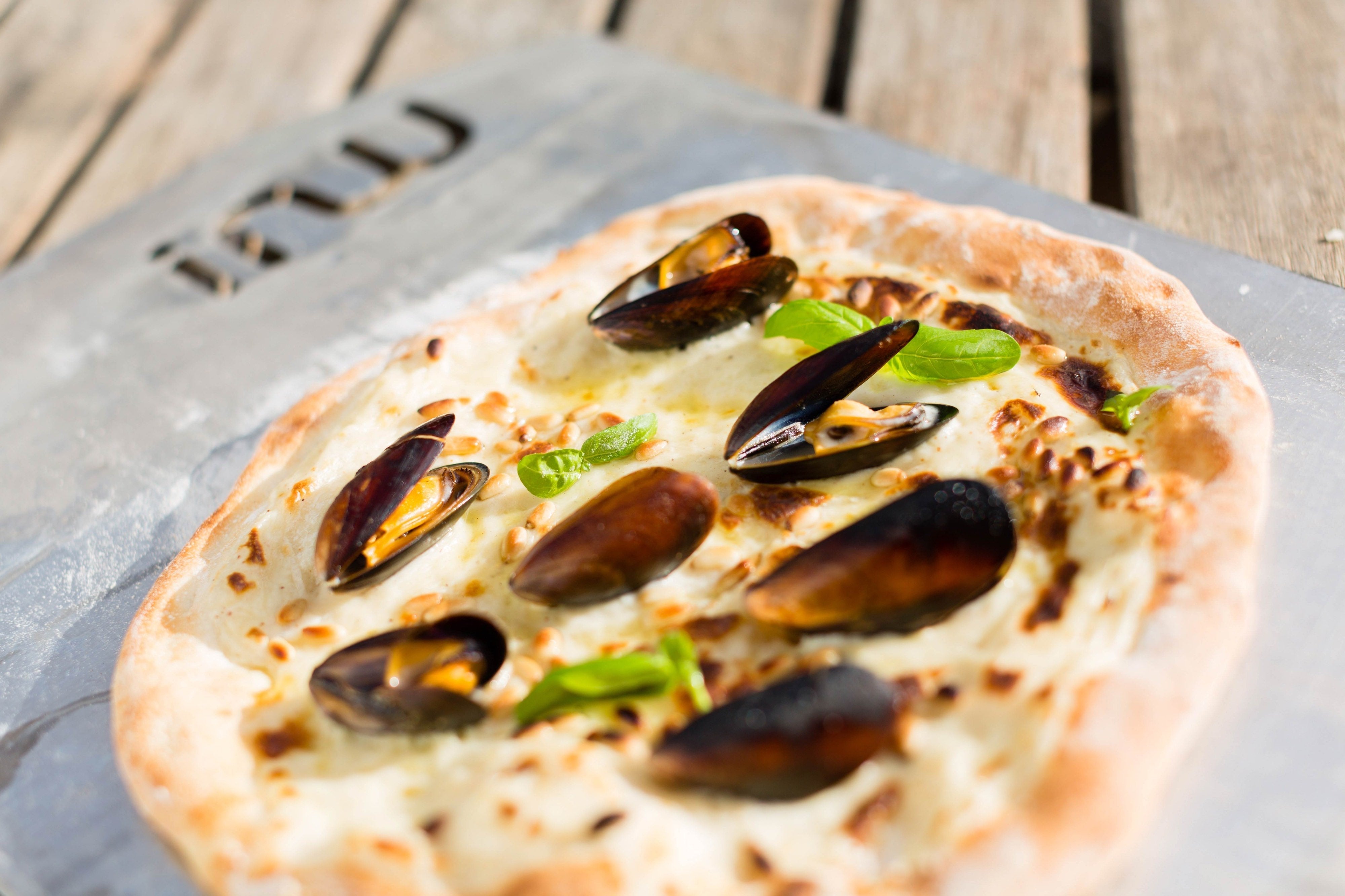 White Mussel Pizza — Ooni New Zealand