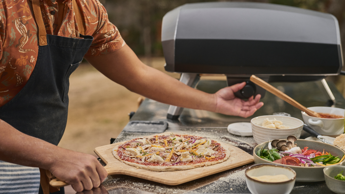 pizza preparation before cooking in Koda 2 pro
